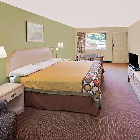 Super 8 By Wyndham Kosciusko Motel Екстериор снимка