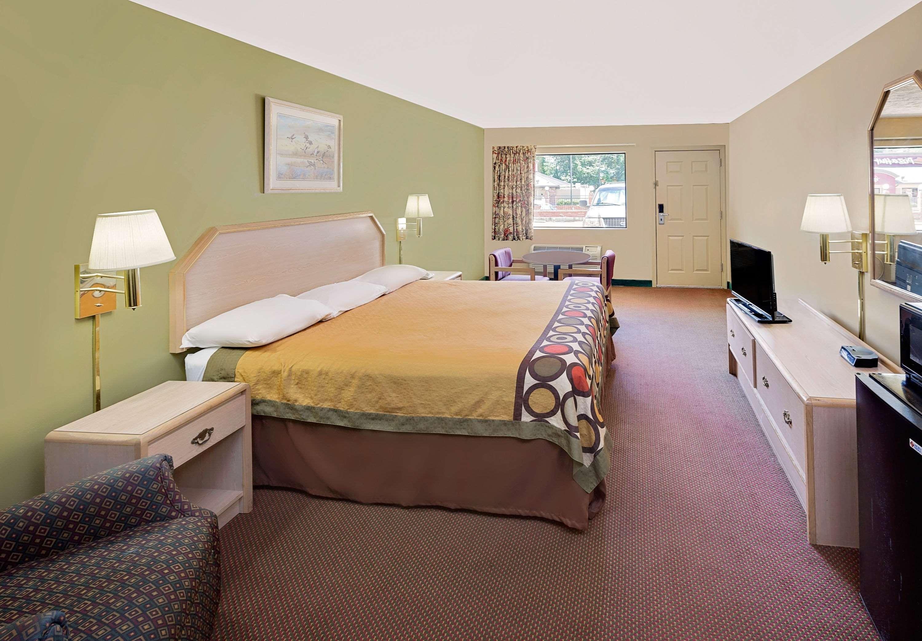 Super 8 By Wyndham Kosciusko Motel Екстериор снимка