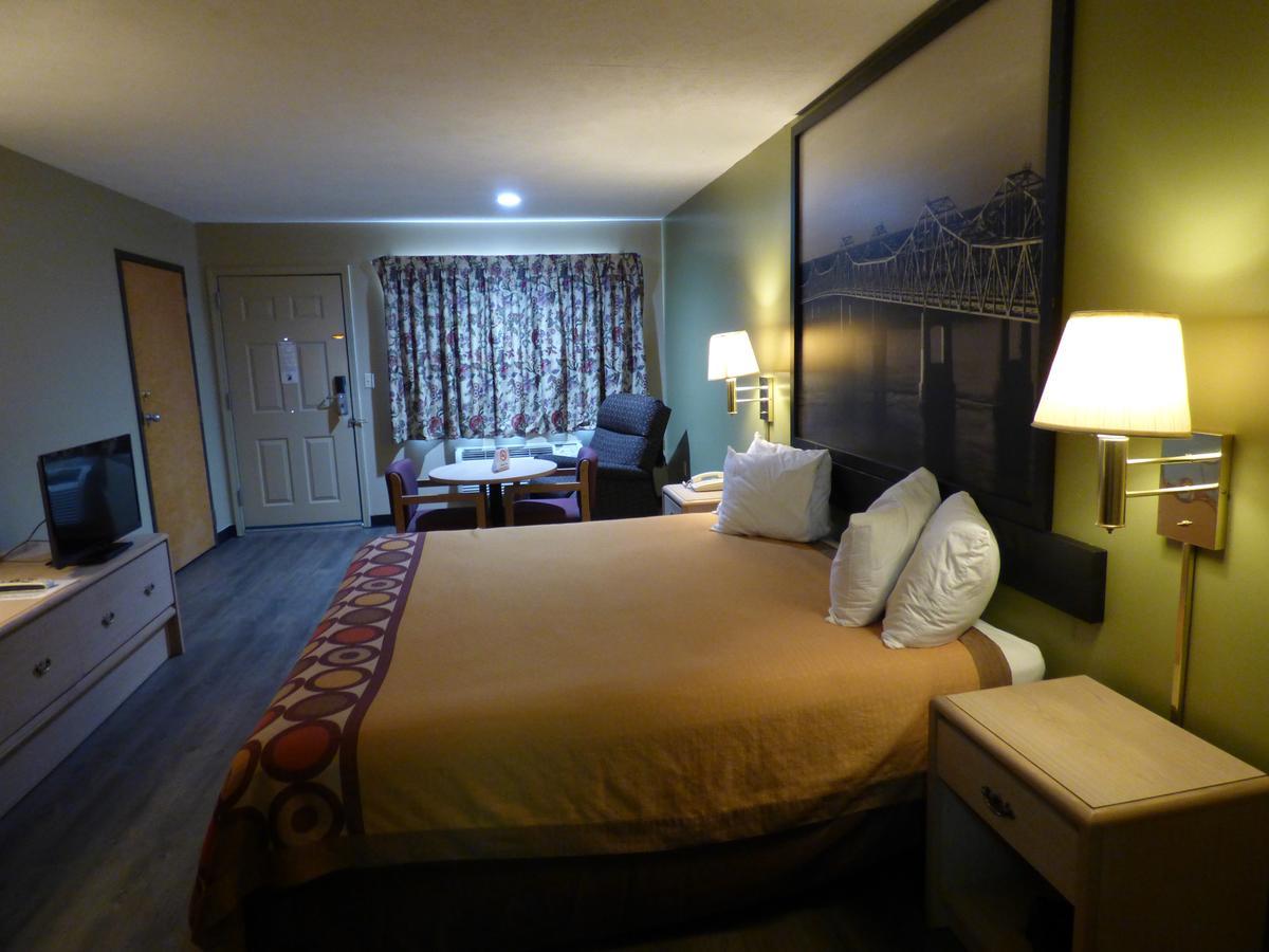 Super 8 By Wyndham Kosciusko Motel Екстериор снимка