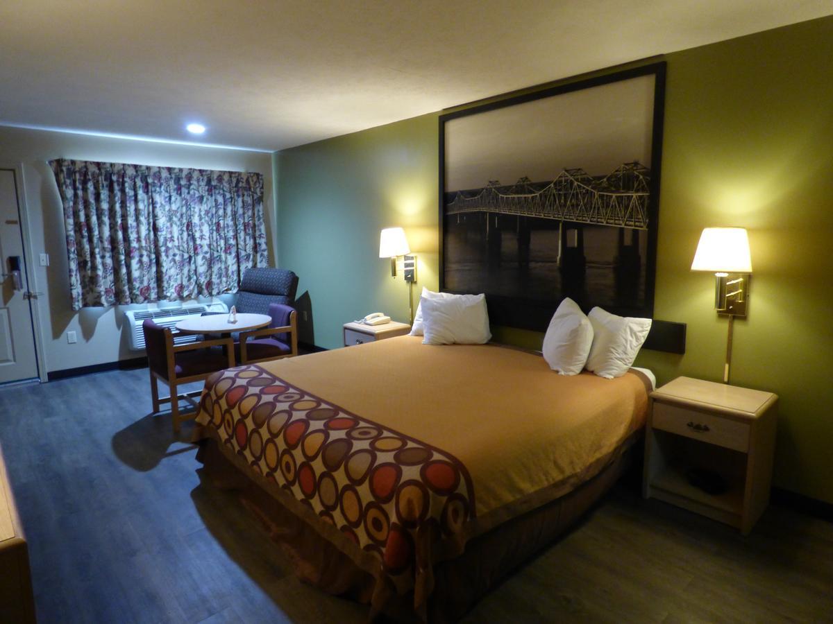 Super 8 By Wyndham Kosciusko Motel Екстериор снимка